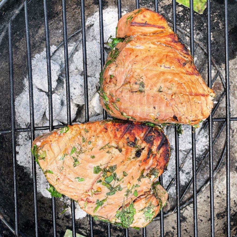 NCCatch's tweet photo. Not just tuna steaks. “Fish literally saves lives…Low seafood intake contributes to 55,000 deaths each year, making seafood deficiency a leading dietary contributor to preventable death in the U.S,” Seafood Nutrition Partnership notes from Journal of the American Medical Assoc. https://t.co/AwRuPj9dby