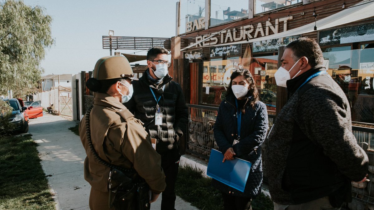 ElQuiscoMuni's tweet photo. 🚨 Desde este 30 de mayo entró en vigencia en la comuna el convenio entre la #AMPSA y #carabinerosdechile, mediante el cual se potencia el trabajo conjunto de #seguridadpública y Carabineros, permitiendo una mayor cobertura de los sucesos ilícitos y fiscalizaciones en El Quisco🌵 https://t.co/SDPgHeBnai