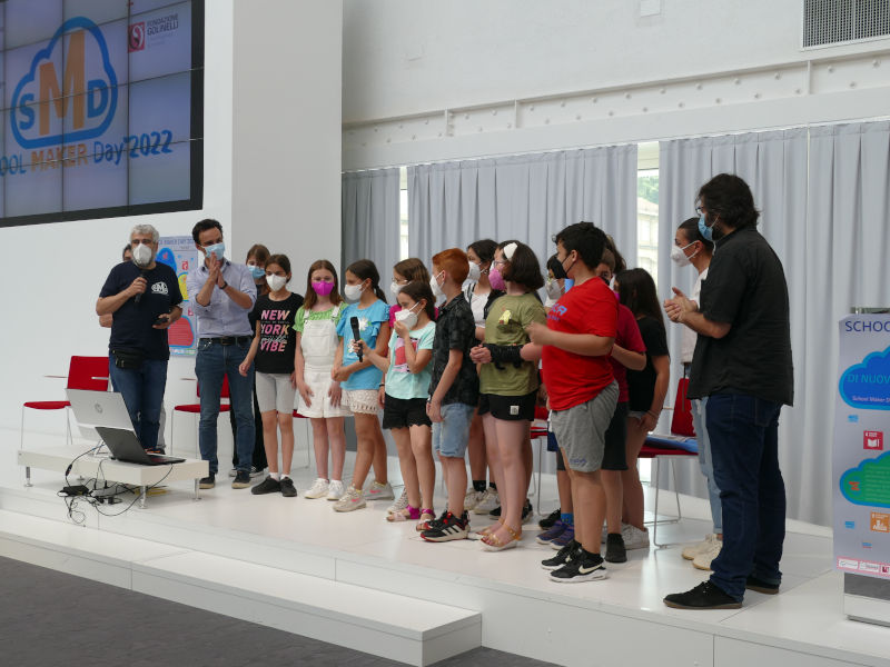 schoolmakerday's tweet photo. La Scuola Primaria E.Biagi di Medicina,Scuola Secondaria I grado Petrarca di Pontenure e l'ITTS Belluzzi-Da Vinci di Rimini hanno vinto il "Maker Badge" riconoscimento che va, da quest'anno, alle scuole di ogni grado che hanno mostrato particolare originalità e creatività. https://t.co/XYPBGDVpPm