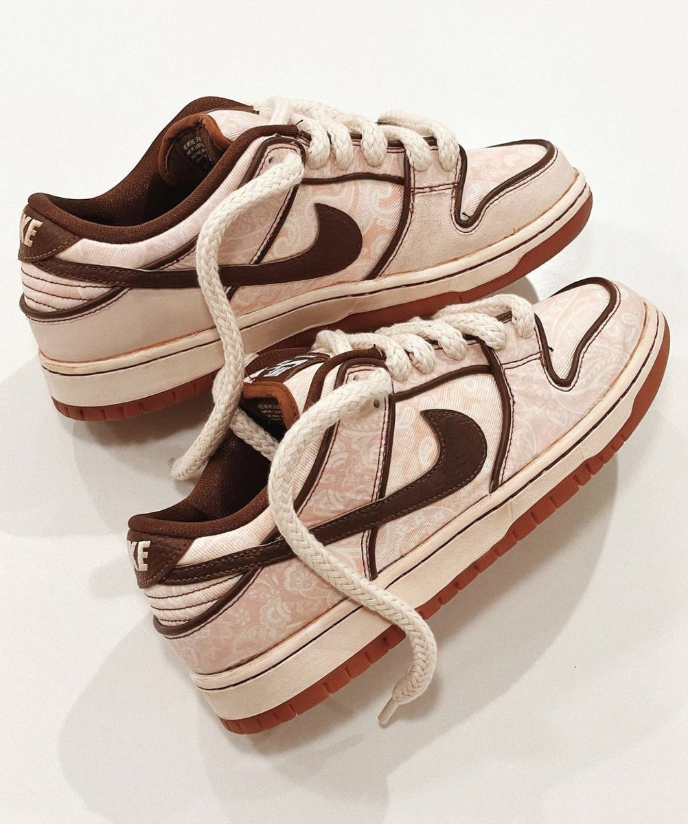 nicekicks's tweet image. “Reverse Paisley” Nike Dunk Lows 📿