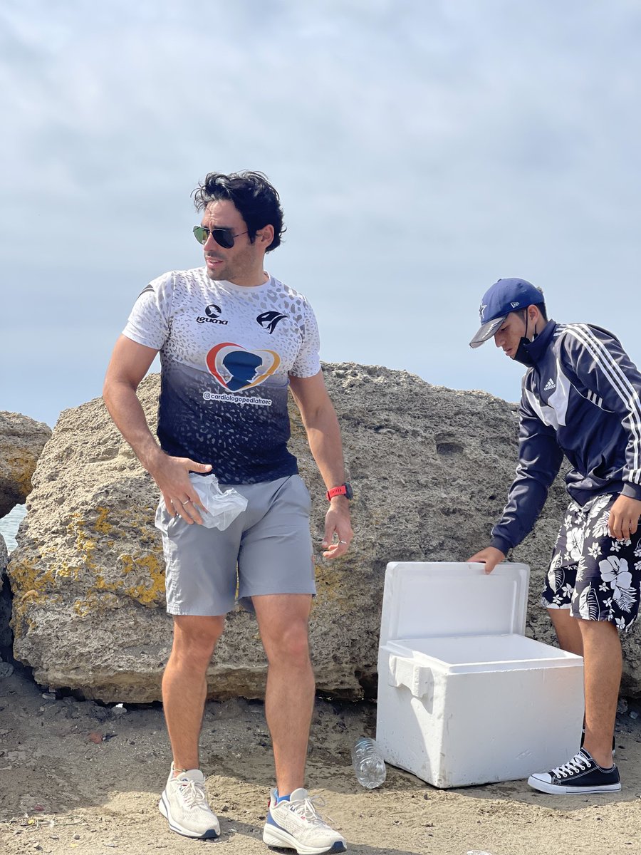 JuanJose_J4's tweet image. Una vez mas... nos tomamos #Manta en la hermosa provincia de #Manabi.
Los guerrero la siguen peleando, esto se pone cada vez más bueno.
#SomosPython #Triatletas #SwimBikeRun
@jonbaja_ @anamaria_om @oscaryagues @EdwardBR30 @JohnBarbery @fvilema @Patoquezada 💪🏻