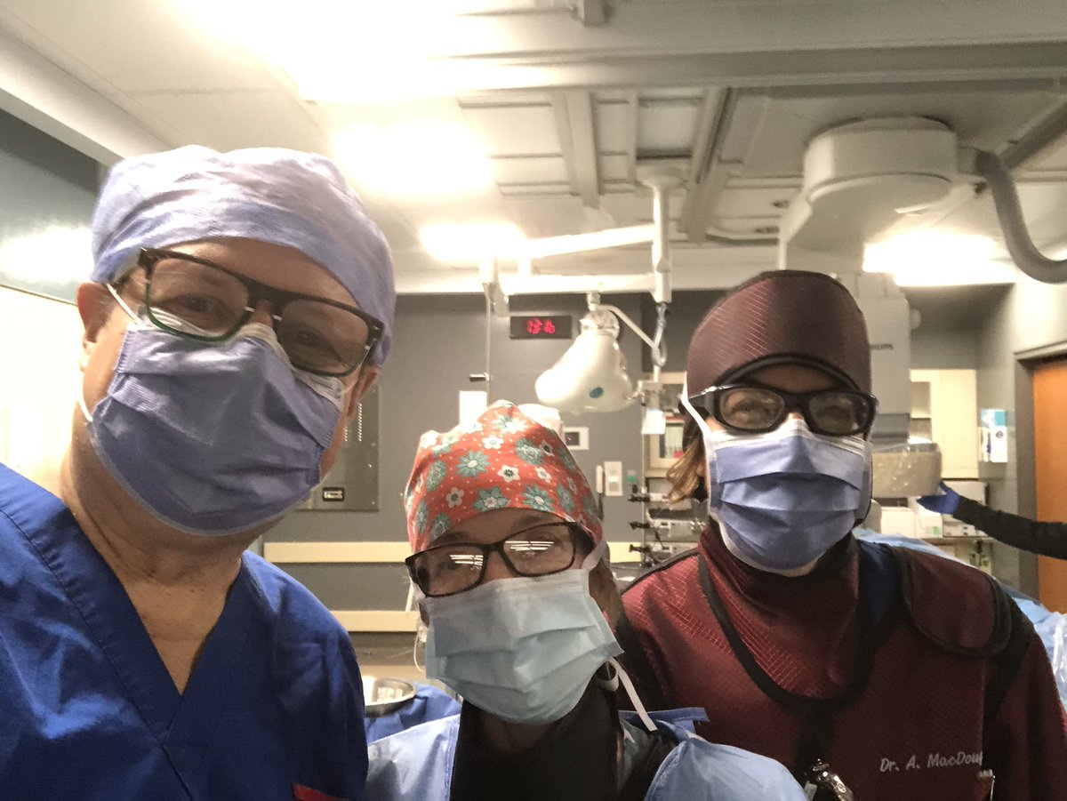 dzavik_vlad's tweet photo. First rotational atherectomy case at Thunder Bay Regional Health Centre in northern Ontario. Great collaboration between @PMunkCardiacCtr and @TBRHSC_NWO. @Pantheroux @AlexBastiany @hearthealthydoc @drbarryrubin https://t.co/EByGZM2jK2