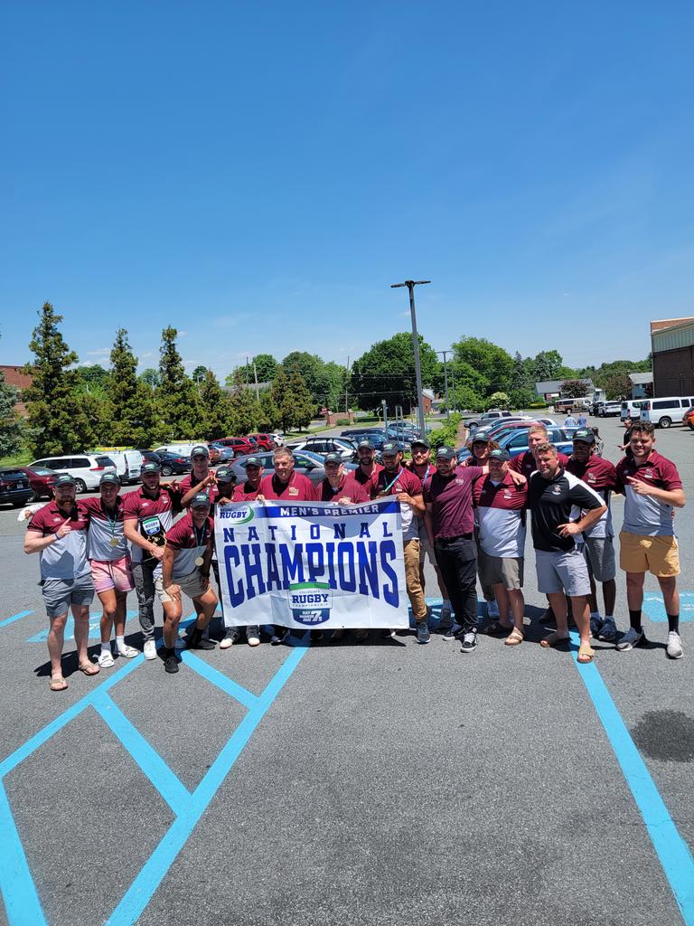 KUHC_Clements's tweet photo. THE NATIONAL CHAMPS ARE BACK IN K-TOWN!!!
CONGRATULATIONS!!!! https://t.co/UkJUf9fB6o