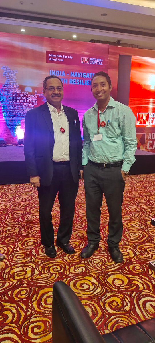 Satyendraphr's tweet photo. Aditya Birla sunlife mutual fund के Ceo और MD और amfi ( Association of mutual funds ) के अध्य्क्ष श्री A Balasubranamiam के साथ एक मुलाकात नई दिल्ली में. https://t.co/hSX3ATl5cg