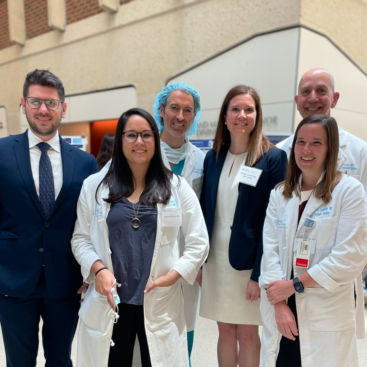 Gui_OliveiraMD's tweet photo. Earlier this month we discussed Dr. Jayme Locke’s (@UABSurgery) work on xenotransplantation on our episode @BehindTheKnife. Today she’s giving us a talk @UNCSurgery Research Day! Great coincidence and encounter!! https://t.co/pdZVtifEmP