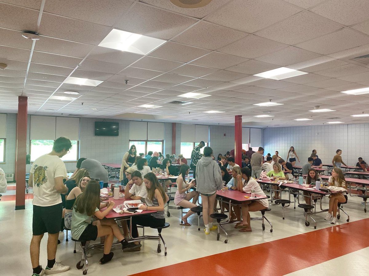 TyngsboroughPS's tweet photo. Senior week has begun! THS seniors started their day receiving their yearbooks with breakfast and then heading over to Altitude trampoline park๐พ๐พ #tpsprepares #seniorweek2022 https://t.co/3tv8axllDJ
