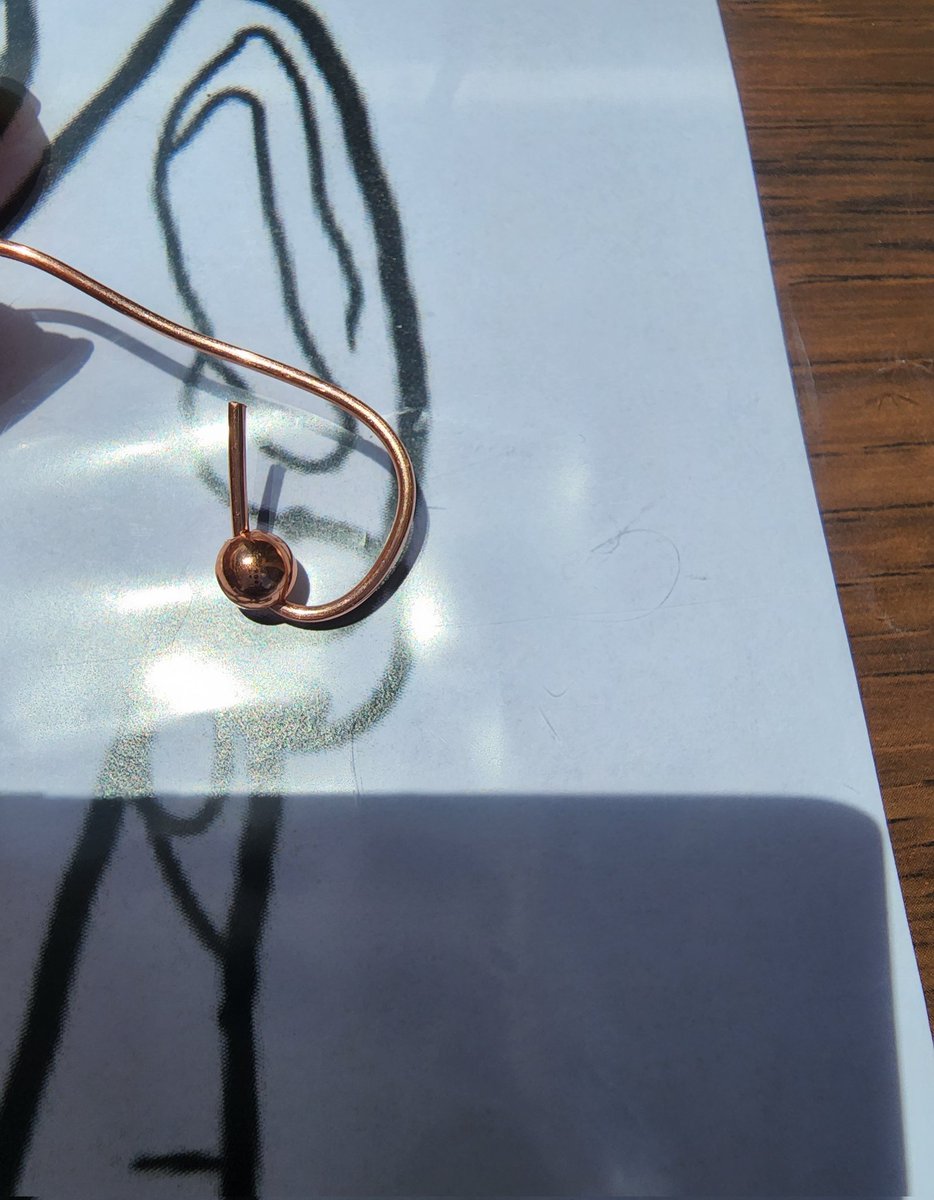 xCheMoni's tweet photo. ...and I wanna add copper beads to the hoop earrings (again, I know the pic sucks, bear witcha girl) https://t.co/EoFSDosvy9