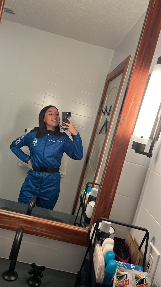 katvoltage's tweet photo. READY!!!! 🚀 https://t.co/KzrBYjFi6s