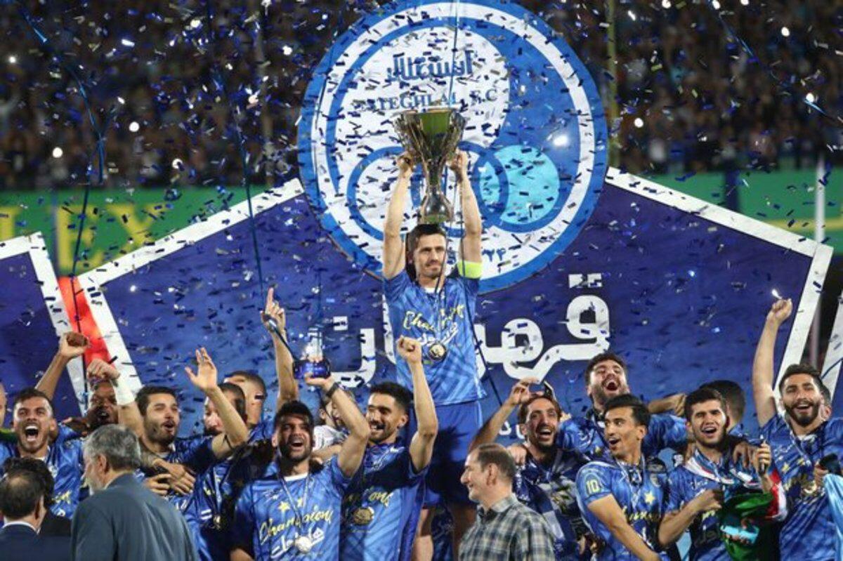 SimonShercliff's tweet photo. هميشه آبيته 💙
تبریک به تيم قهرمان #استقلال 💪⚽️ https://t.co/IbRmcoADTH