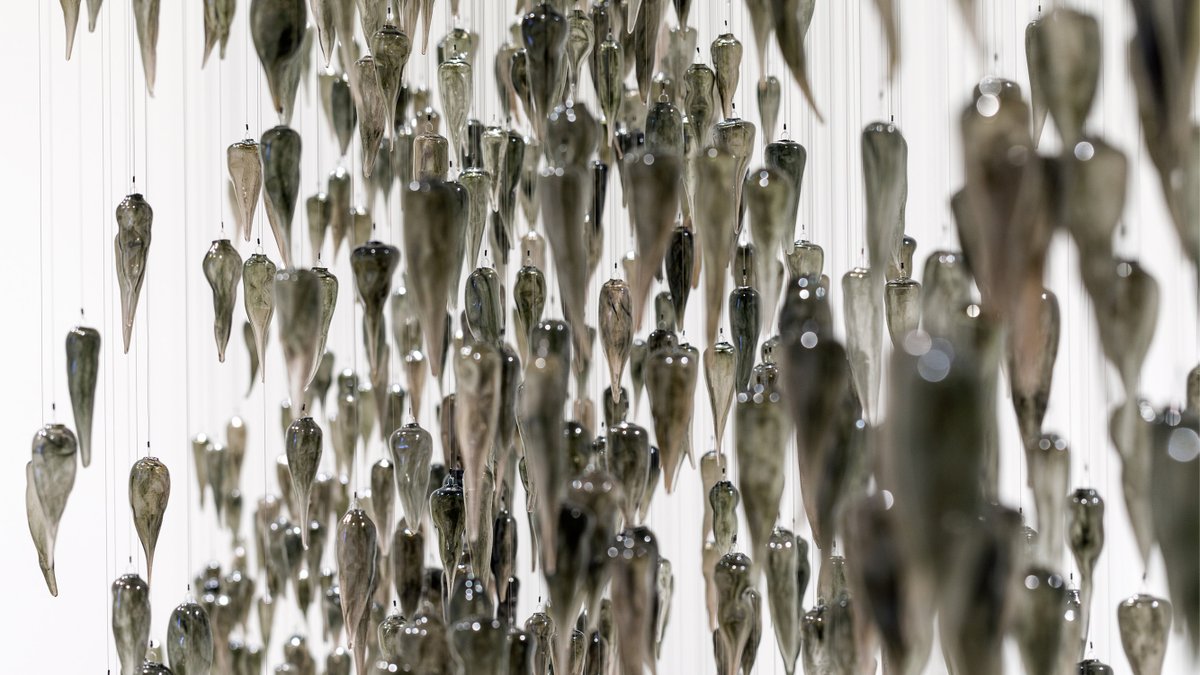 Join us next week to celebrate the opening night of our Summer exhibitions, presenting work by five artists: Haffendi Anuar, Abdulrazaq Awofeso, Yhonnie Scarce, Salote Tawale and Osman Yousefzada.

Friday 10 June 2022, 6-8pm. 

Learn more: ow.ly/nzpz50JlQz7
