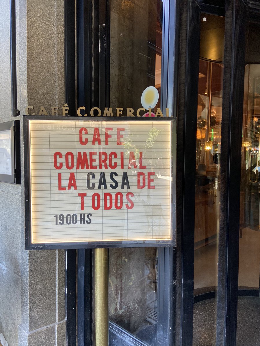 martadeldel's tweet photo. Hoy se presenta “Café Comercial, la casa de todos” de Rafa Soler con @MuddyWatersB en Café Comercial @BrandeliciousES https://t.co/E9D1nqWHEz