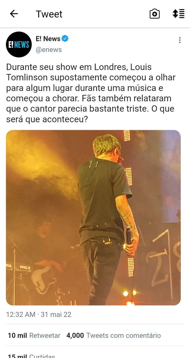 tulipsforkcc's tweet photo. Memories – au!¡ larry

Louis e Harry os 19 tinham a vida perfeita até que Harry se envolve em um acidente de carro e é dito para Louis que ele está morto. Cinco anos depois, em um show, Louis ve os olhos verdes que nunca sairam de sua cabeça https://t.co/RewJYmP2nZ