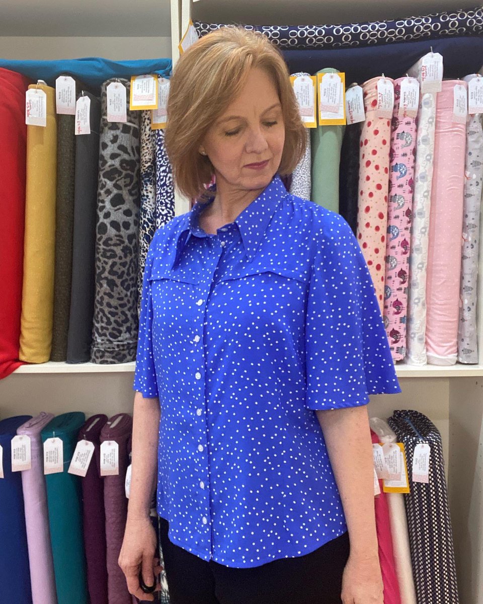 Gather_N_Sew's tweet photo. Have you made an Experimental Space Hailey shirt yet? It is a classic shirt pattern with 4 different sleeve options and optional waist shaping too. I have made the flutter sleeve version in our royal blue Maura viscose fabric.
#haileyshirt #xshailey #experimentalspace #viscose https://t.co/kFoFzrXi5O