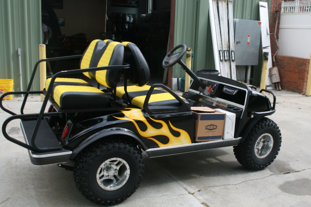 FritzsAutoSound's tweet image. The key to a great selection is having a team with the experience and knowledge to guide you through it. Fortunately, at Fritz's Auto Sound &amp;amp; Security -- you'll find plenty of both. #fritzs #AutoSound #tinting