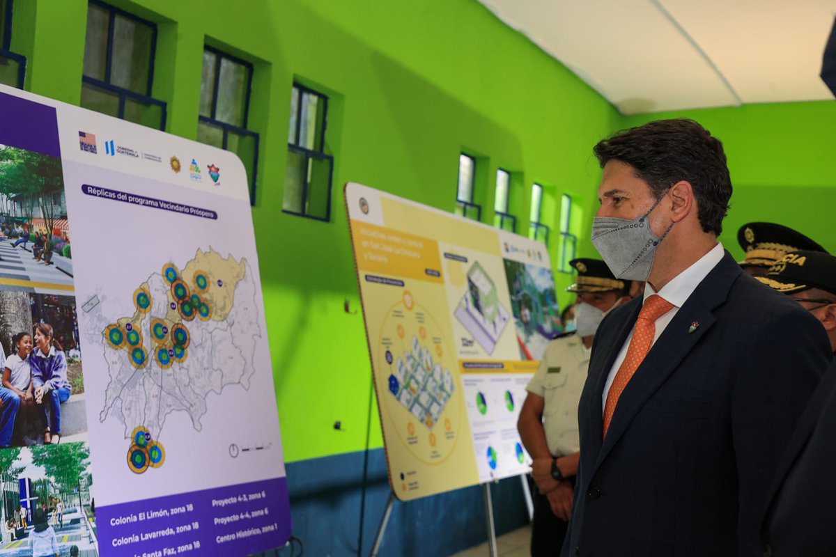 AreliTGW's tweet photo. @muniguate @usembassyguate y @GuatemalaGob entregan el primer Kioscos Comunitario en el Parque San José Las Charcas y Saravia, zona 5, una iniciativa de programa de vecindario próspero. 
@TGWdigital https://t.co/yv1npCDkaU