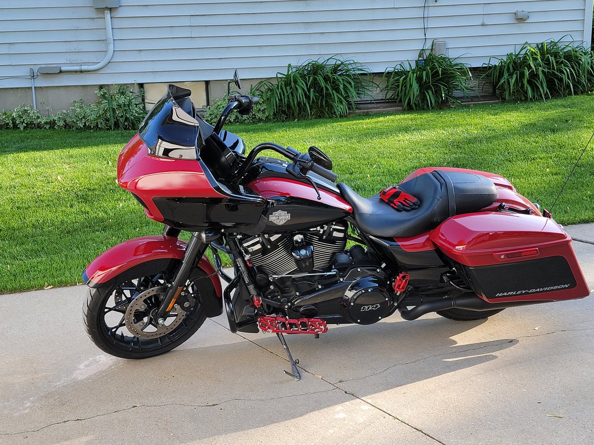 teal_andrew's tweet photo. Dirtiest it's ever been. #iamdisappoint #harleydavidson https://t.co/KaFeFFoAMK