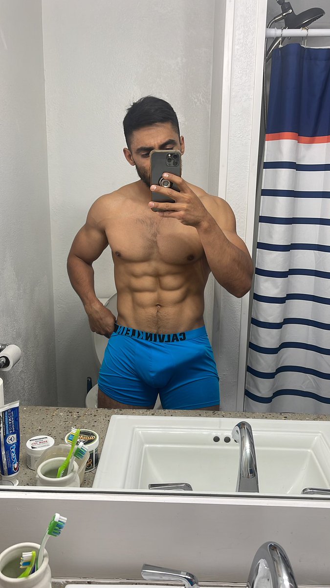 maniac_physique's tweet photo. https://t.co/2xUCxAirCp come and see it for your self 😈 https://t.co/SofiWLCFTd