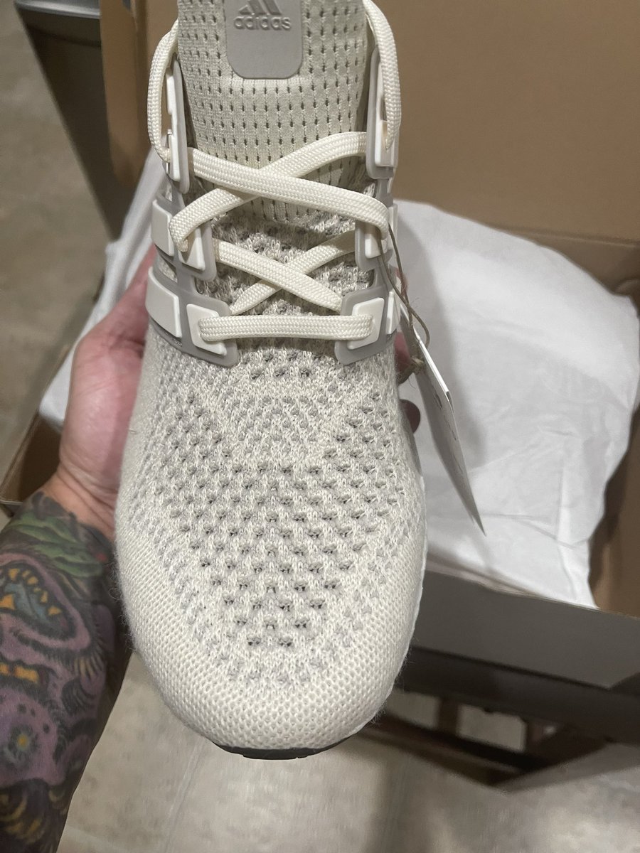 BoostizLife's tweet image. #MailCall TY @sneakersnstuff for the restock and quick shipping. 🔥🔥🔥#yoursneakersaredope