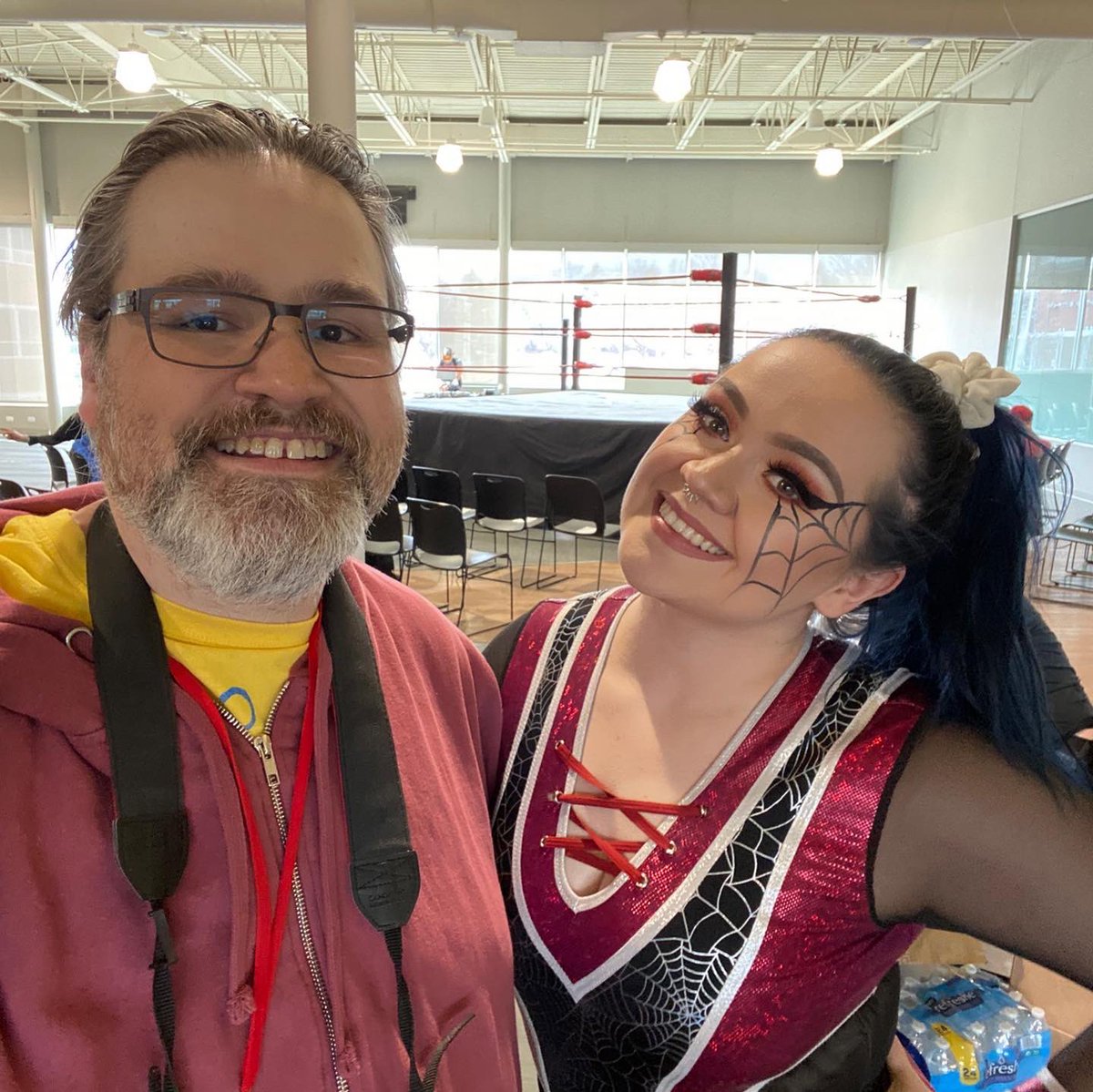 WindyCitySlam's tweet photo. Windy City Slam wishes a very happy birthday to the Spider Queen, @blairxyno!

📸: @MikePankow/@WindyCitySlam

#wrestling #indiewrestling #ChicagoWrestling #BlairOnyx #SpiderQueen #SpiderWalk #FreelanceIsHome #FreelanceUnderground #ZeloPro #2econdWrestling  #WarriorWrestling https://t.co/VTJDhiVvxs