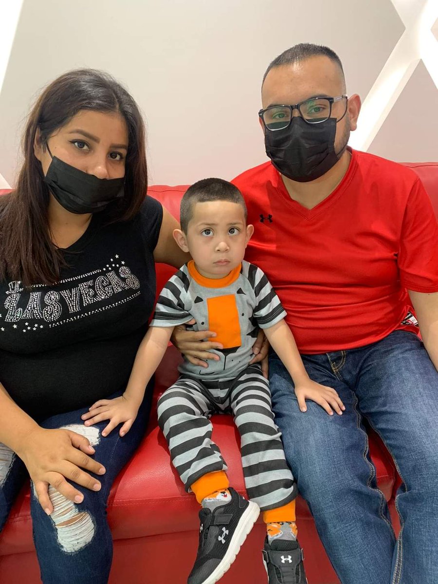 Rotario95's tweet photo. Se realizó con éxito la operación de paladar al paciente Diego Gómez, damos gracias a todos los socios rotarios, donadores y patrocinadores que hacen todo esto posible.

#DibujandoSonrisas #ServirParaCambiarVidas #gentedeaccion #RotaryInternacional https://t.co/Y6DSpwhNyI