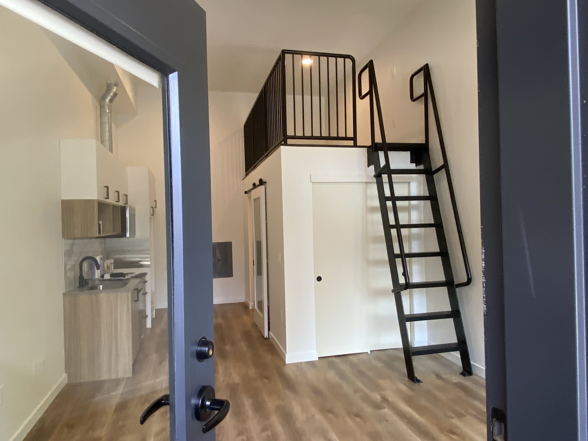 Michelle Esteban on Twitter "Dockside Apts still under construction