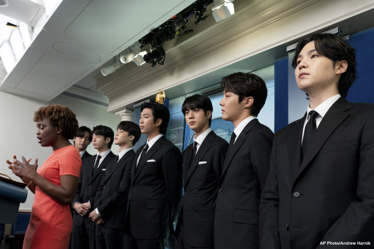 ABC's tweet image. Global K-pop sensation @BTS_twt spoke at the White House press briefing before meeting with Pres. Biden to celebrate AANHPI Heritage Month.

Group member Jin said the group "stands with the AANHPI community." abcn.ws/3N7EPbx