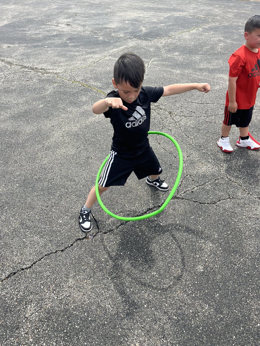 MsWendySLopez's tweet photo. Field Day @62Plainfield 💚 #62learns https://t.co/H2UJtj1A0m