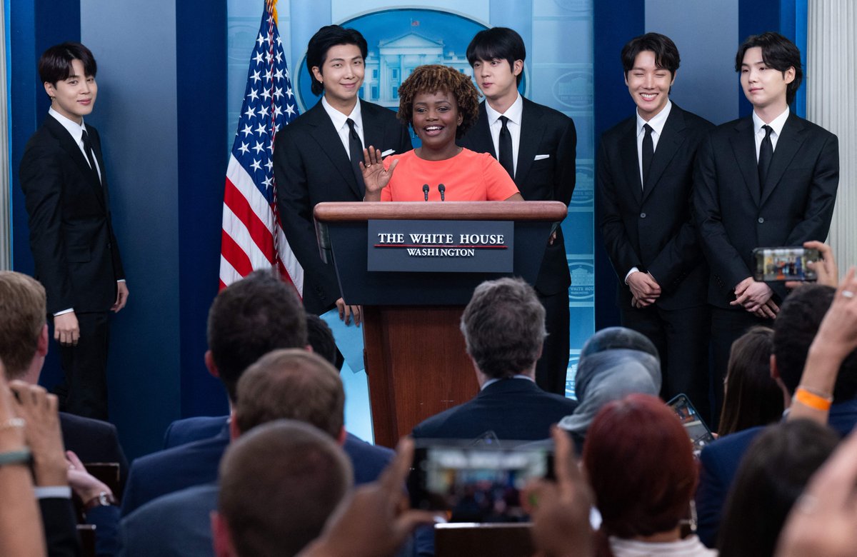 etnow's tweet image. .@BTS_twt discusses Asian inclusion and representation and addresses anti-Asian hate crimes during the Brady Press Briefing of the White House in Washington, DC. 💜

(📸 : Getty Images)