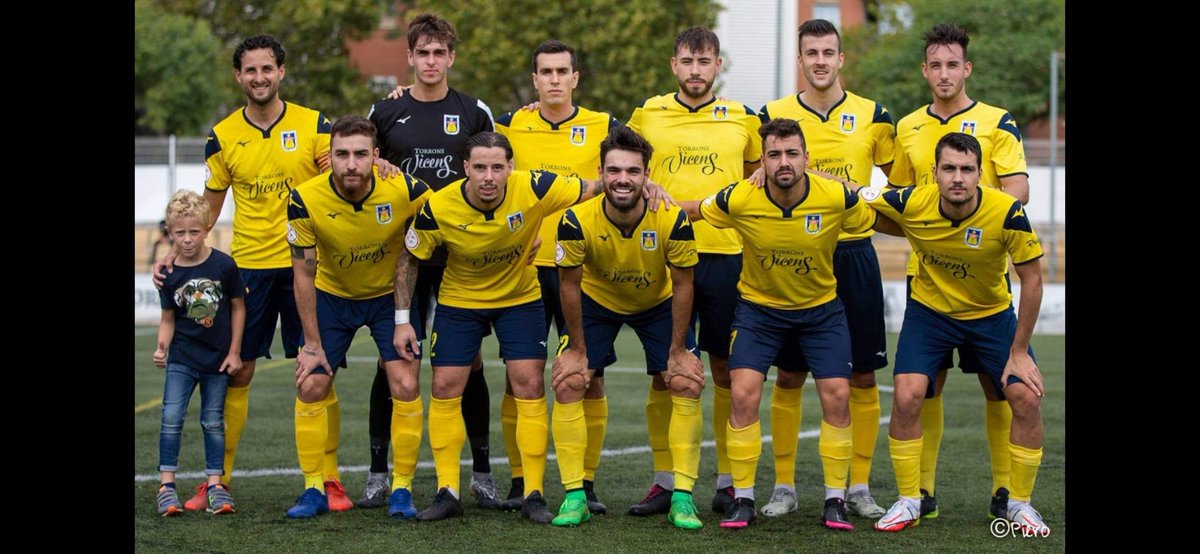 joelcoch3's tweet photo. Es el moment de tancar una etapa i despedir-me de la que ha estat casa meva durant aquests 5 anys. Donar les gràcies a @mikicarrillo i tot el seu cos tècnic, @Borgoad i la seva junta, a Walter, casamiquela, @CarlosdeFrutos, en definitiva tot el que envolta el club. https://t.co/QPv4GFcKSj