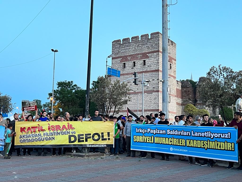 Katil İsrail
Aksa'dan, Filistin'den, Ortadoğu'dan
Defol!

#MaviMarmara