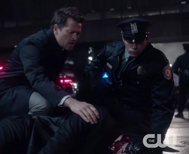 🚨 Primeiras imagens de Misha Collins como Harvey Dent em #GothamKnights