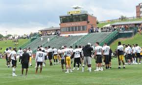 Barkey69's tweet image. Been having some great conversations with @CoachSmetanka @Coach_Shaad and the rest of the staff @SVC_Football extremely thankful for the love and opportunities from the staff at St.Vincent