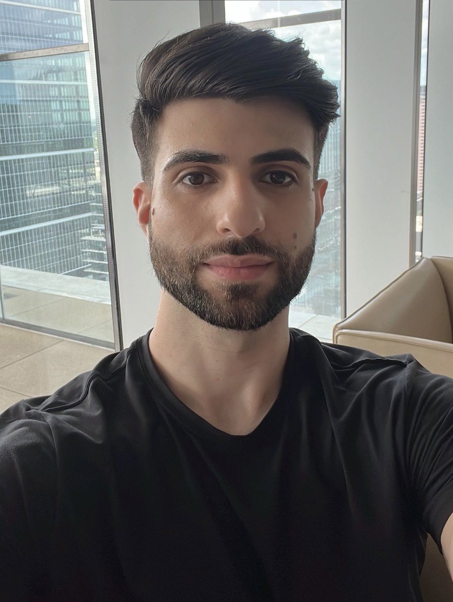 SypherPK's tweet photo. Feeling pretty handsome today 🙂 https://t.co/ZWyRLMKRdT