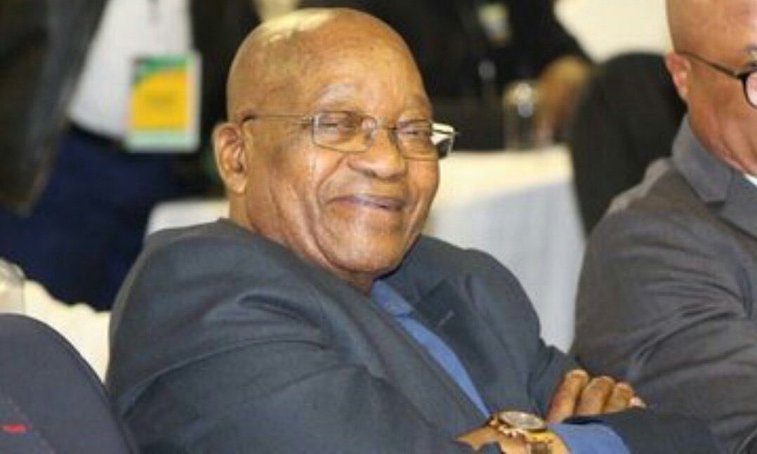 hadebebrian's tweet photo. @Linda_Msibi @mbazoK @Tebogo_Moolman I’m sure bathi avela kwiSikhukukazi esineGolide endunu https://t.co/xOtU8PkVwW