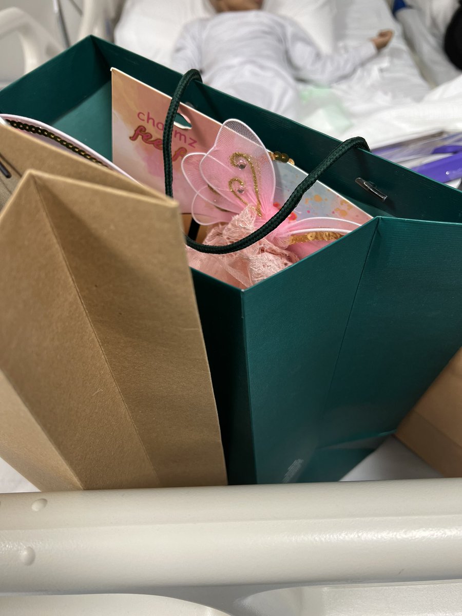 تم #تحقيق_أمنيه 
الطفلة العنود🪄

باروكة شعر طبيعي 
فستان الاميرات الوردي 

دعواتنا لها بـ الشفاء والعافية
وكتب الله اجر من ساهم في تحقيقها 💛