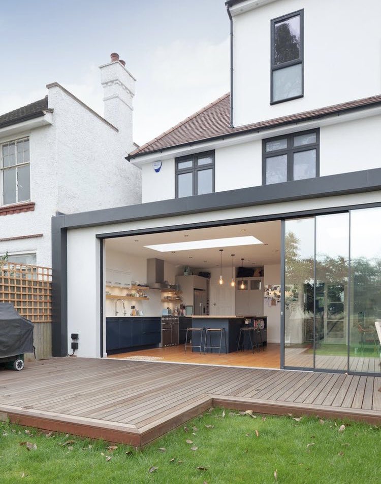 amvicoltd's tweet photo. Contemporary design and build for this wonderful extension. Looking for something similar ? Just  📞  us on 020 8050 4656 to speak to our experts. #amvico #amvicoltd #kitchenextension https://t.co/zFndh9Mupj