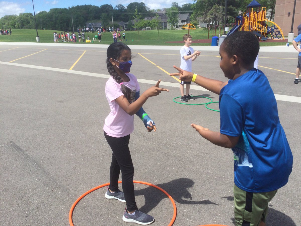 paehling's tweet photo. Bishop Field Day for 3rd, 4th, and 5th Grader.   Thanks Tim Strain for organizing this great day!
#bishoprps https://t.co/fnmyQebZYk