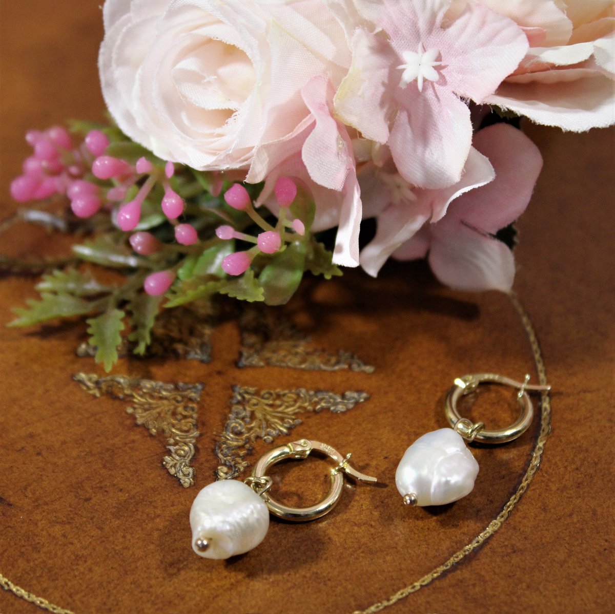 stitchesnspite's tweet photo. I've been working on an etsy shop since January and tomorrow I launch. I will be offering contemporary and historically inspired beaded jewelry, earrings and crafts made from my sewing renants and upcycled fabrics. #18thcenturyfashion #historicallyinspired #seattleartist https://t.co/pYGsYLlda0