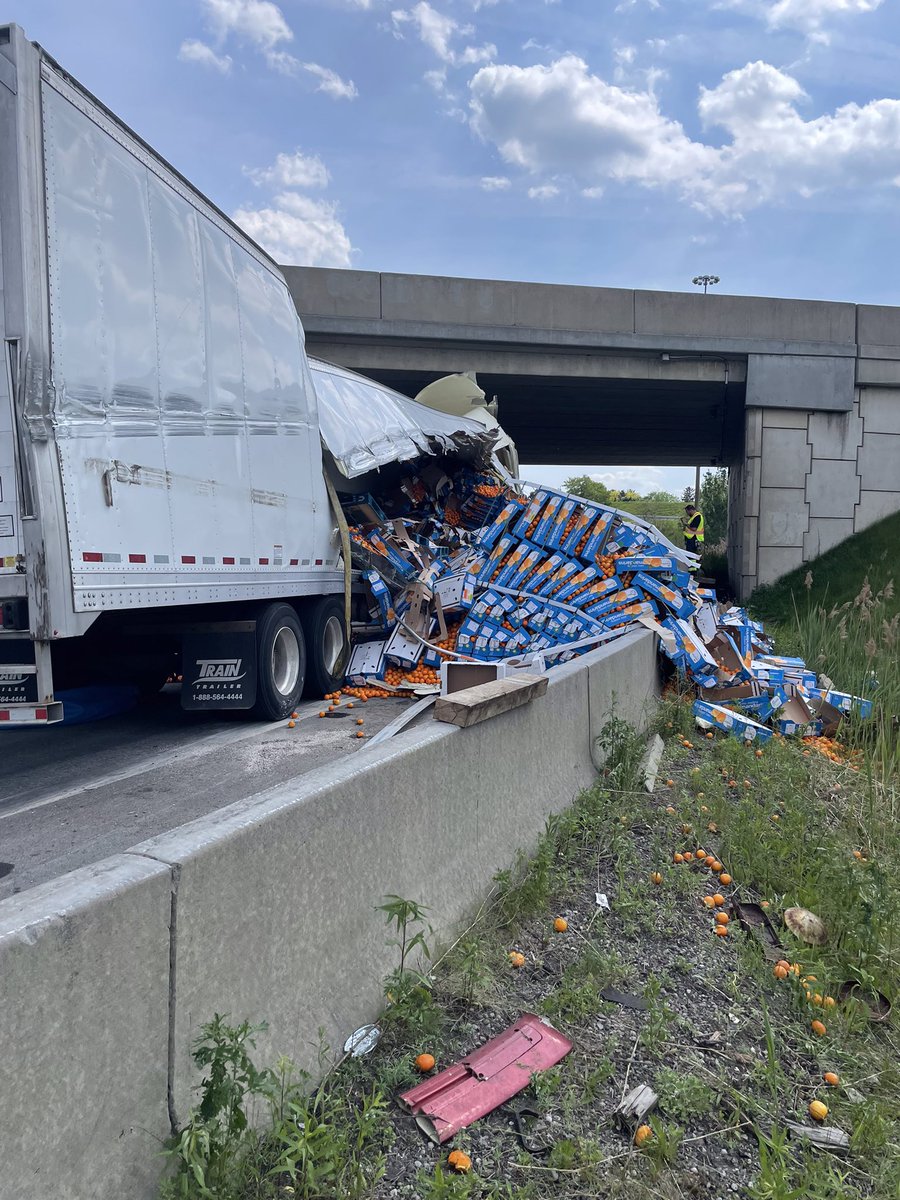 OPP_HSD's tweet photo. UPDATE- The #roadclosure at Lincoln Alexander Parkway to WB Highway remains in effect due to a tractor trailer #rollover. Expect closure to remain in effect until at least 6pm ^DL https://t.co/IV9seOpzIh