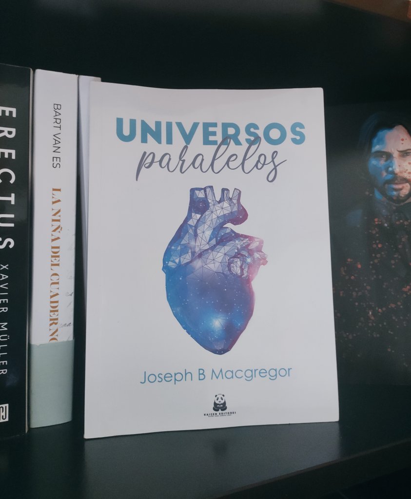 TaniaStna's tweet photo. #LecturaTerminada
Tenía muchas ganas de leer este libro. No solo porque había oído hablar muy bien de él, sino porque necesitaba un cambio y salir de mi zona de confort. Universos paralelos no es un libro cualquiera, ni tampoco una historia común. Es mucho de todo eso👇 https://t.co/bCvtnugSwI