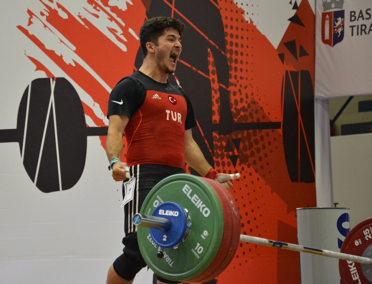 kasapoglu's tweet photo. 🥇Harikasınız çocuklar!

🏋️‍♂️Avrupa Halter Şampiyonası'nda silkme ve toplamda 2 altın madalya🥇 kazanan Muhammed Furkan Özbek ile silkmede ülkemize Avrupa şampiyonluğu getiren Nuray Güngör'ü kutluyorum.🇹🇷👏 https://t.co/XkNbJbyYSS