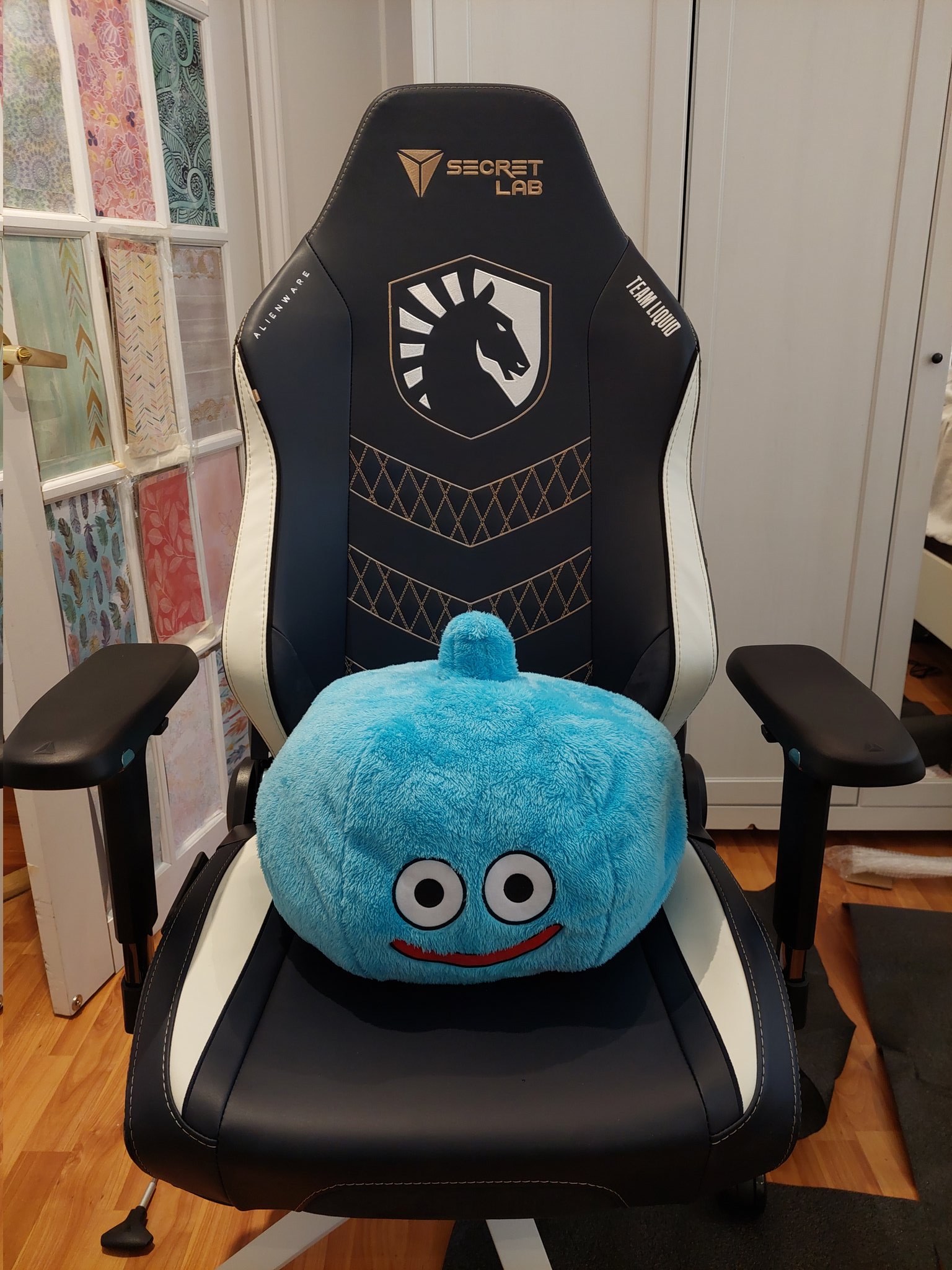 Liquid | Riddles on Twitter: 