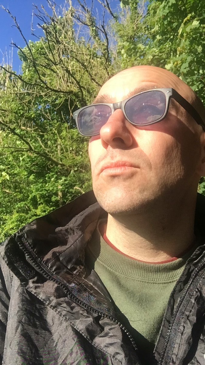 Simon Booker tweet media