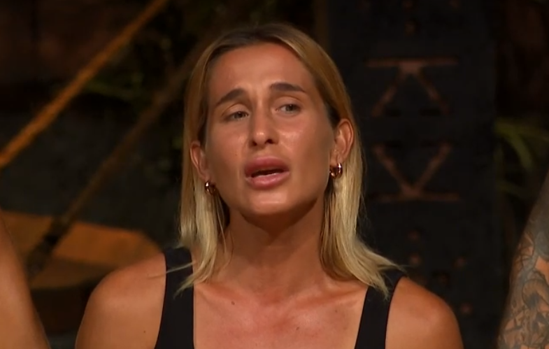 Sema:" Ben düştüm maşallah tekme atanım çok oldu. Ama ben böyle değilim bir haftadır böyleyim. Şampiyon olurum olmam finale giderim gitmem ama burada gitmek istemiyorum"

#SurvivorAllStar2022 #survivor2022allstar #SurvivorAllStar
