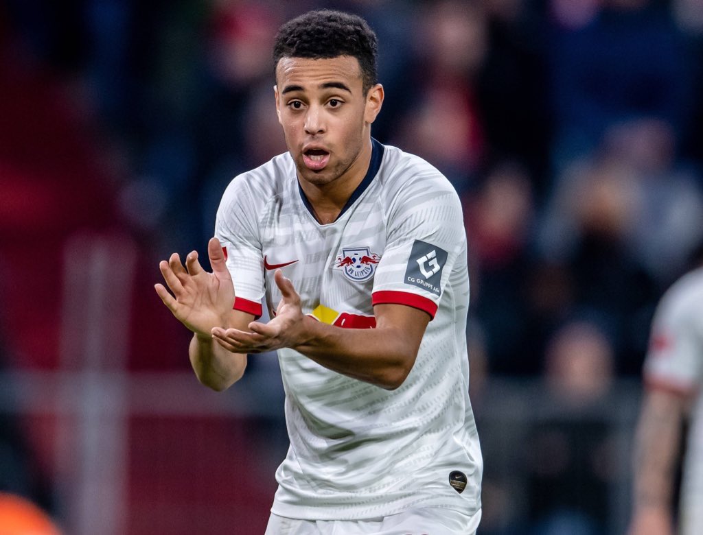 Tyler Adams when asked at USMNT camp by a reporter about Leeds interest🎙: ‘You’re the first one telling me about Leeds, so i don’t know if that’s a thing’ [@thegoalkeeper] #LUFC