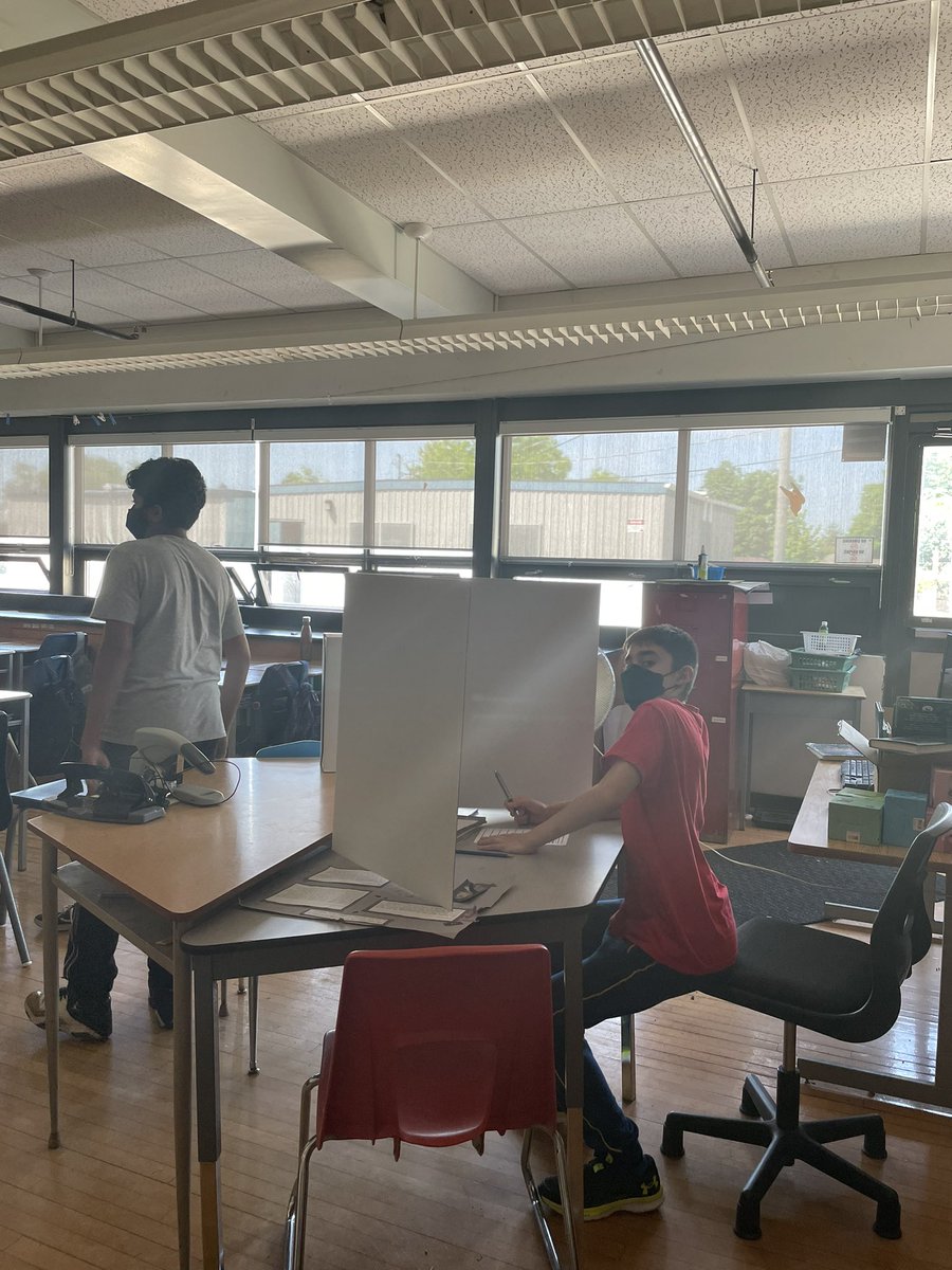 Ruby73682222's tweet image. How do we motivate our youth to vote, show them the importance of voting. Our Grade 7/ 8 students researched the platforms of all the parties and then made an educated decision on whom to vote! @IonviewPS @MissG0622 @LC3_TDSB