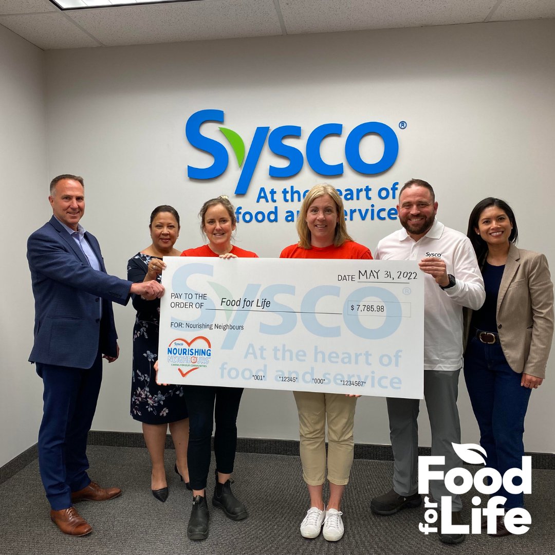 foodforlife's tweet photo. We are so grateful to #SyscoCanada for their support.
Their signature Nourishing Neighbours program supports organizations that work to eliminate hunger and make nutritious food available where it’s needed most.
Learn more about this critical program at: https://t.co/emWnnxcxWi https://t.co/MjegdQAoh9