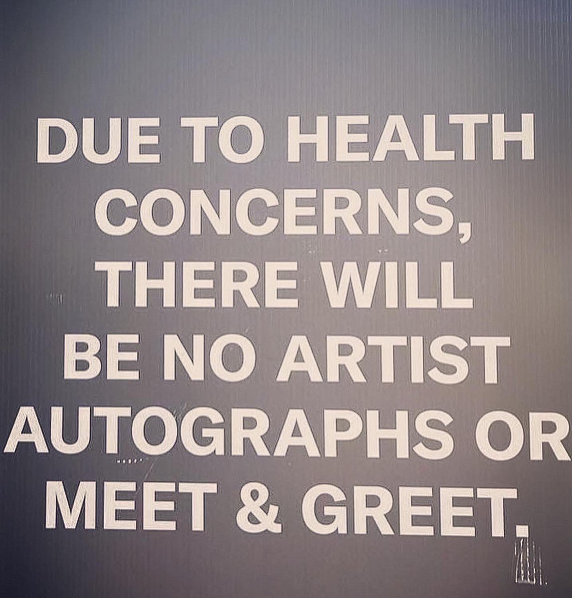 Thanks KC for keeping <a href="/toriamos/">tori amos</a> safe by dropping off letter/gifts at the venue today. Please stay away from bus &amp; stage door BEFORE &amp; AFTER SHOW! #toriamos #ewf #toriamosfans #kansascity #11showstogo