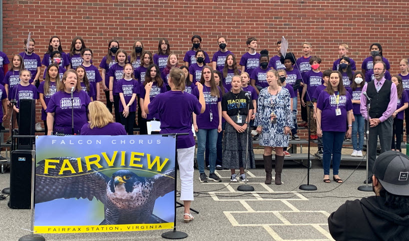 fairviewesfcps's tweet photo. The Falcon Chorus performed, "Bringin' on Broadway" with the help of some teachers:)  Fairview would like to thank our music teachers Mrs. Junttila and Mrs. Schermer for all of their hard work and dedication! https://t.co/gHyqeYLfZs