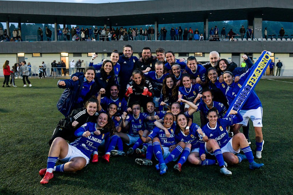 RealOviedoFem's tweet photo. 📸 Por aquí os dejamos a la 𝐅𝐀𝐌𝐈𝐋𝐈𝐀 del #RealOviedoFemenino 💙 https://t.co/noIvU9w3hL
